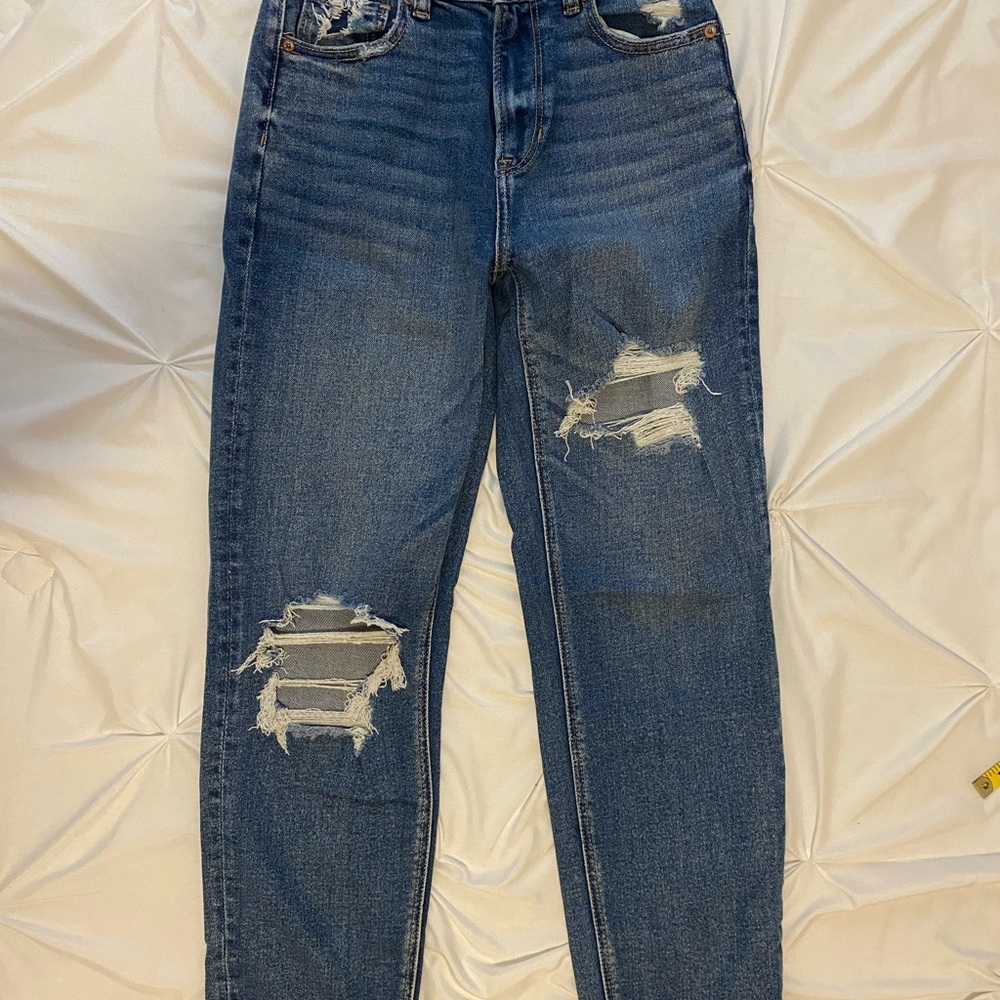 American Eagle Distressed Mom Straight Jean - size 0